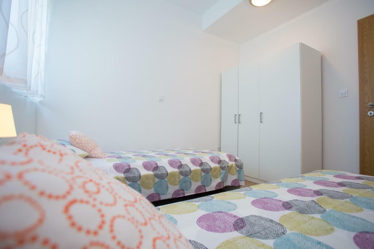 Apartman Girasol Pula Apartment Exterior foto