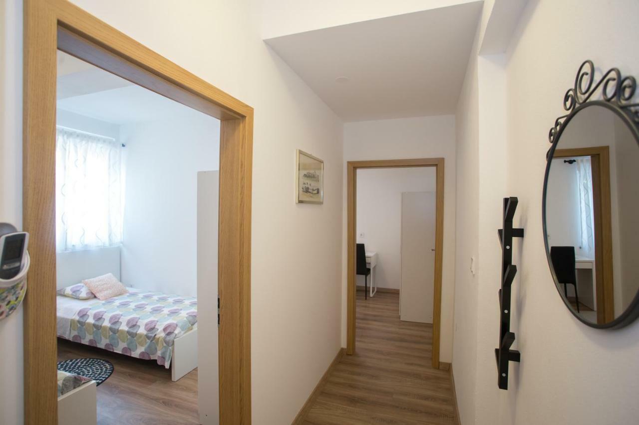 Apartman Girasol Pula Apartment Exterior foto