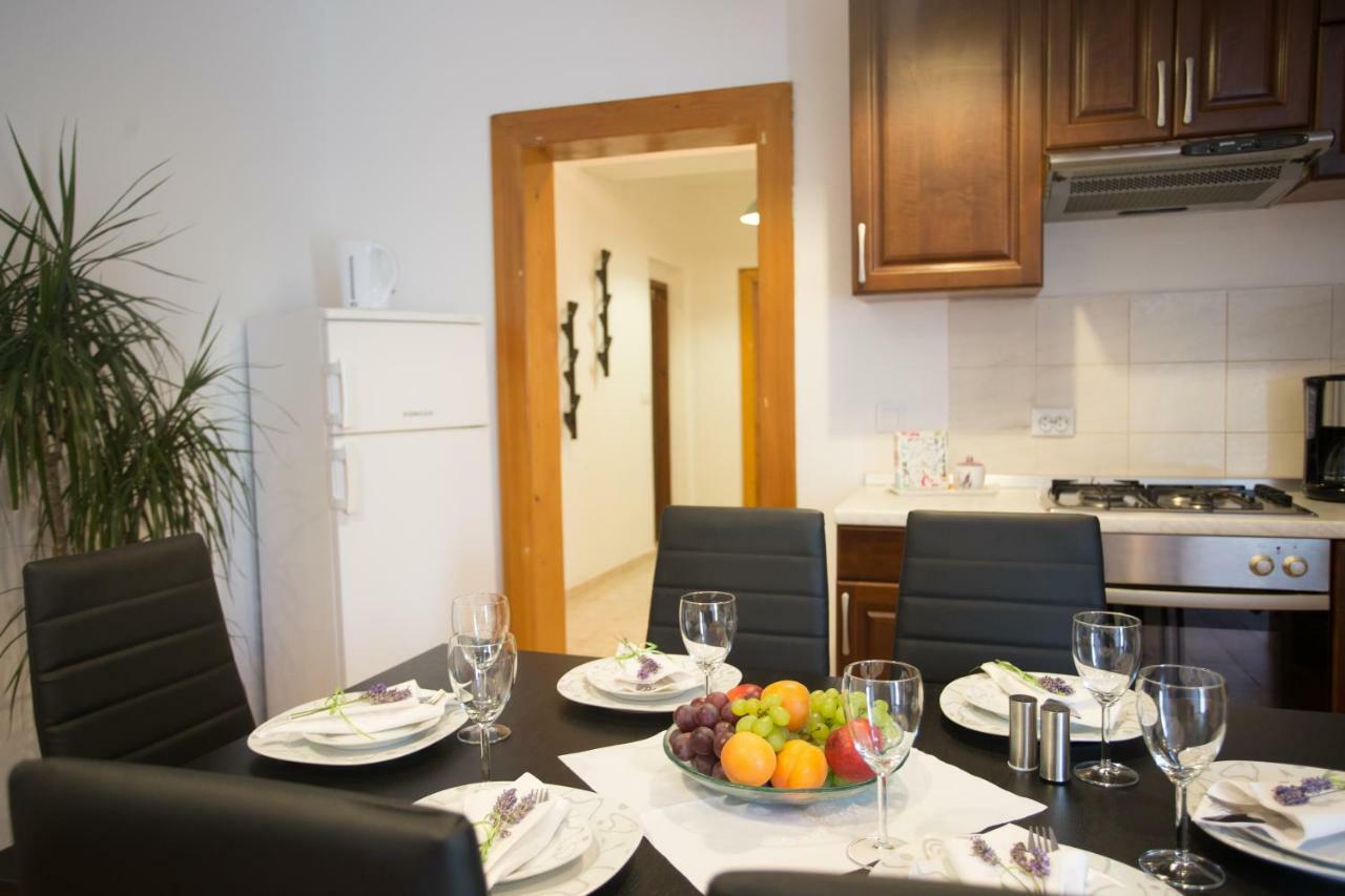 Apartman Girasol Pula Apartment Exterior foto