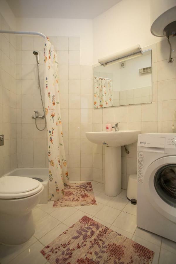 Apartman Girasol Pula Apartment Exterior foto